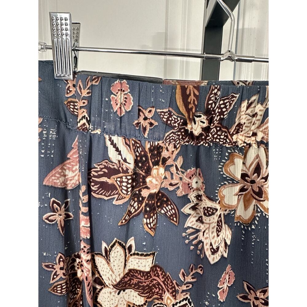 Maurices NWT 3X Blue Floral Faux Wrap Maxi Skirt Elastic Waist Plus Size 3X - Picture 5 of 8